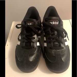 Indoor soccer shoes⚽️⚽️⚽️